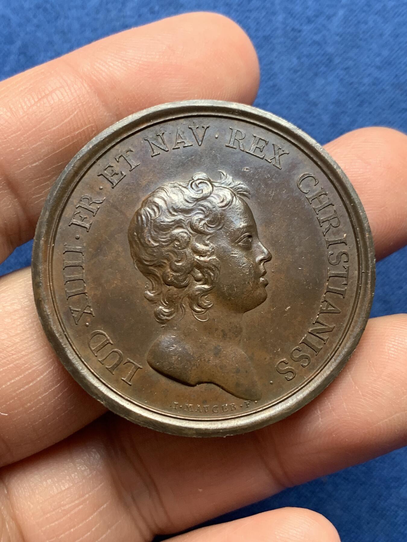 《竞宝斋》第476场 周日，周一 2场连拍 （全场包邮）欢迎送拍 法国1646年路易十四攻克库特赖、贝格和马尔迪克纪念铜章 35.7克 40.6mm 光边原铸 