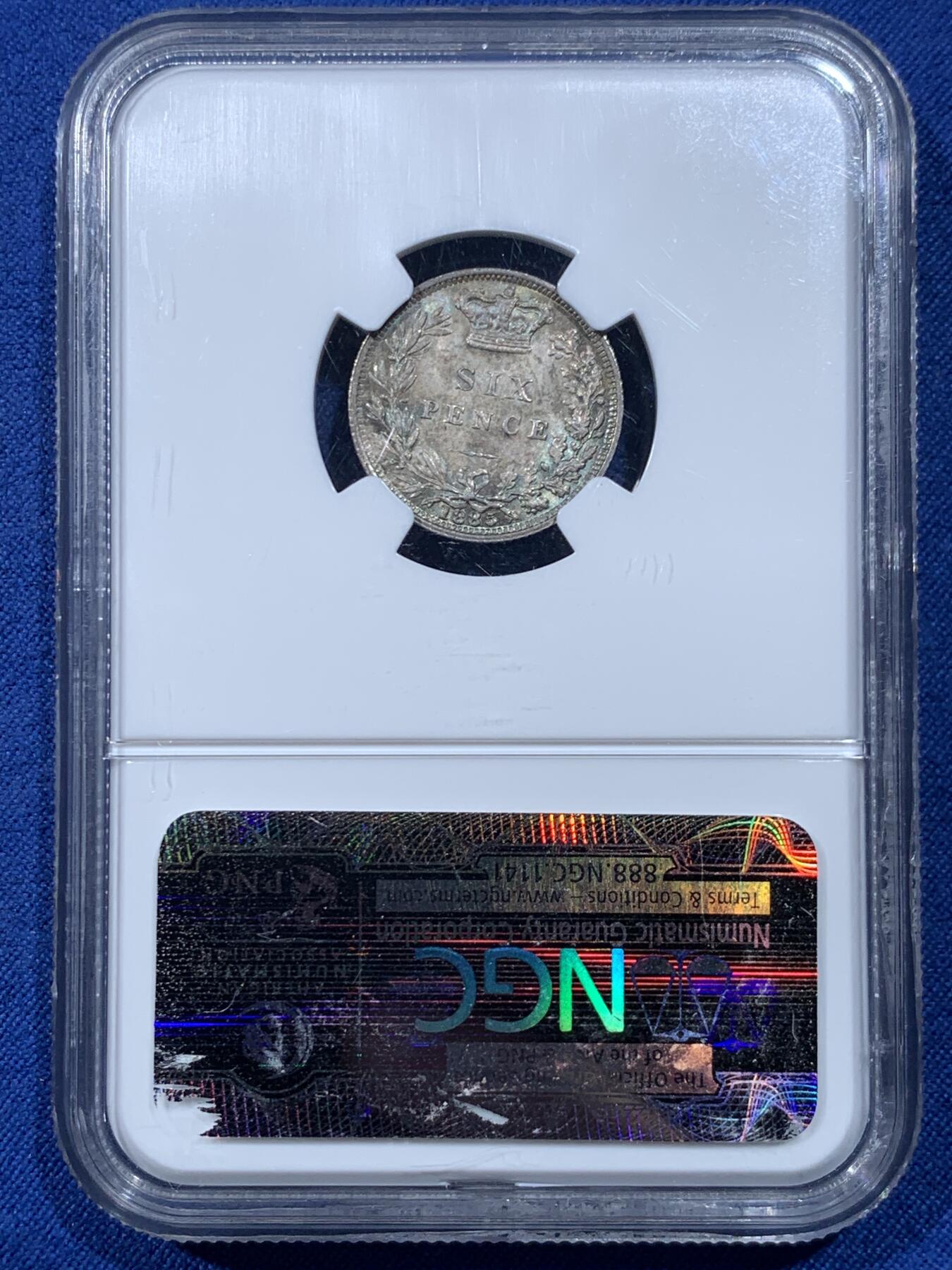 《竞宝斋》第476场 周日，周一 2场连拍 （全场包邮）欢迎送拍 NGC MS64 英国1885年小维流通6便士银币，双面青金彩，靓丽包浆，美丽动人，老N盒品质保障。英系凑套精品，克书价250美金