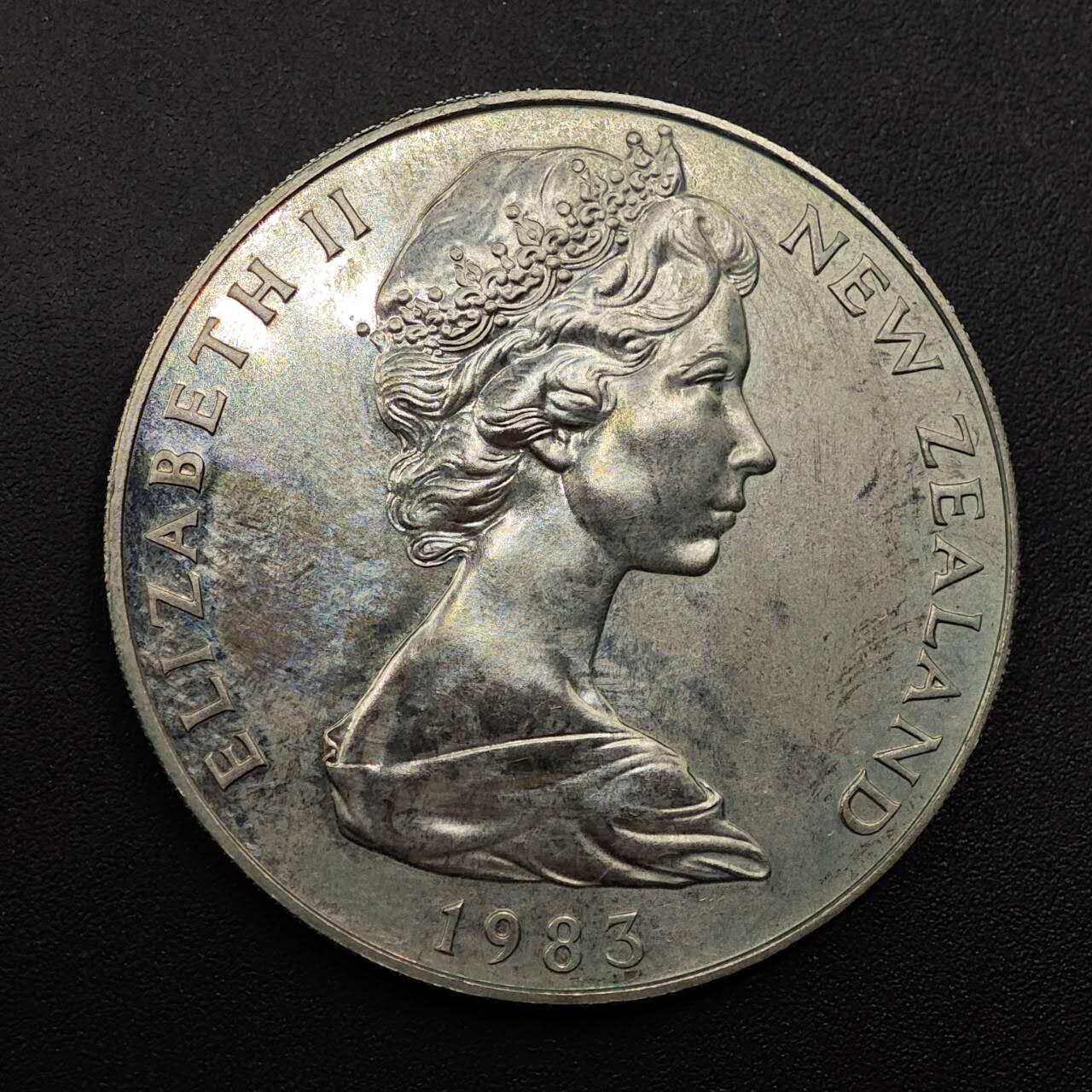 【淘币小摊】实时拍第八百八十六拍   散币场    每周一统一发货 新西兰1983年货币50周年一元纪念币