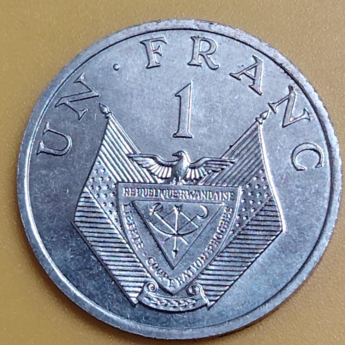 布加迪🐬～世界钱币(上海)🌾第 286 期 /  各国套币和散币 卢旺达🇷🇼 1985年 1法郎