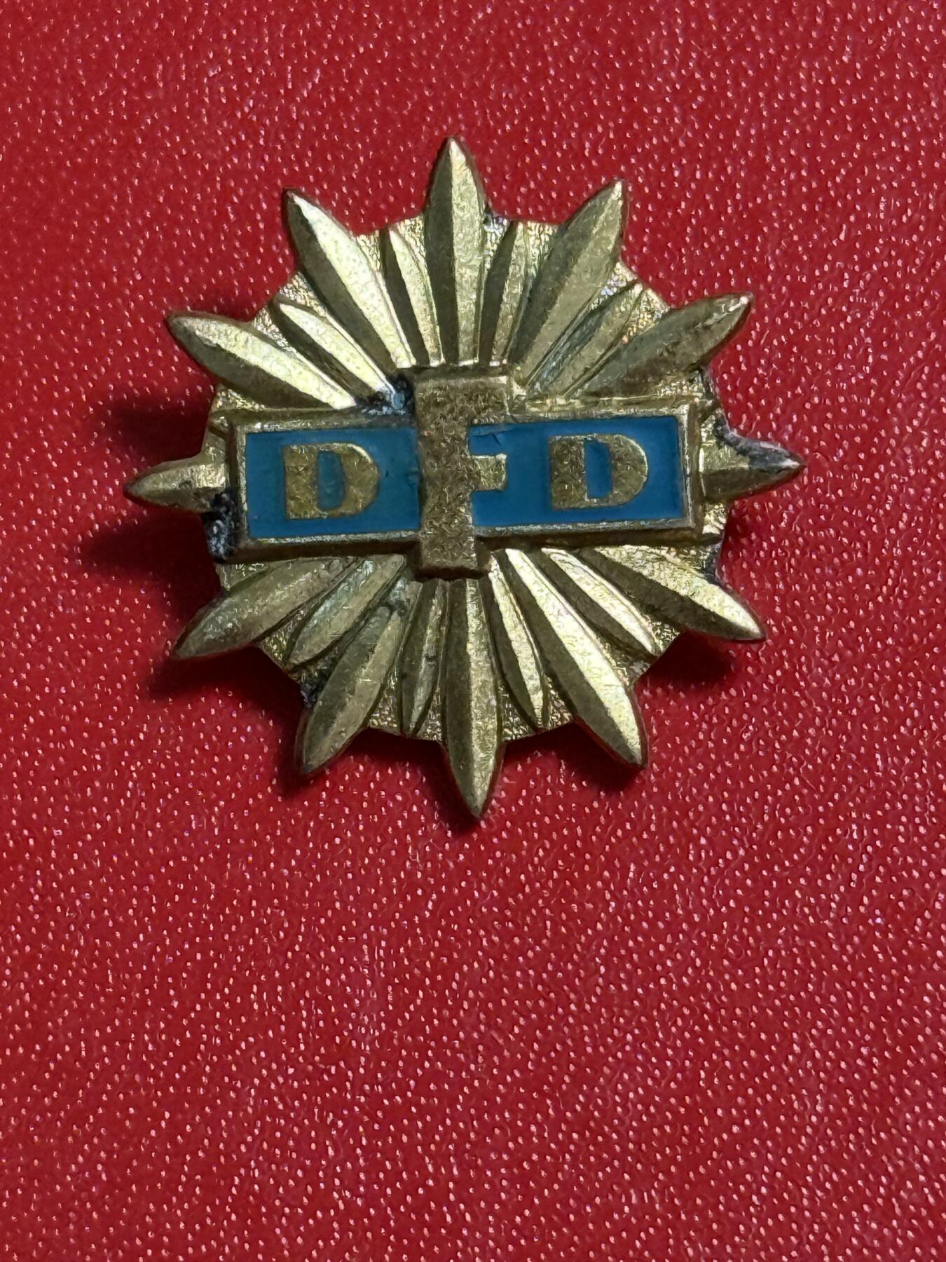 韵星假日军品类拍卖第50期