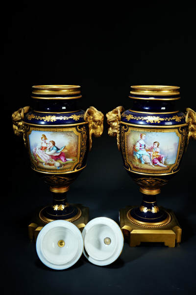 上海都达杂项专场103【全场包邮】  清代法国塞弗尔风格铜鎏金瓷瓶 1对