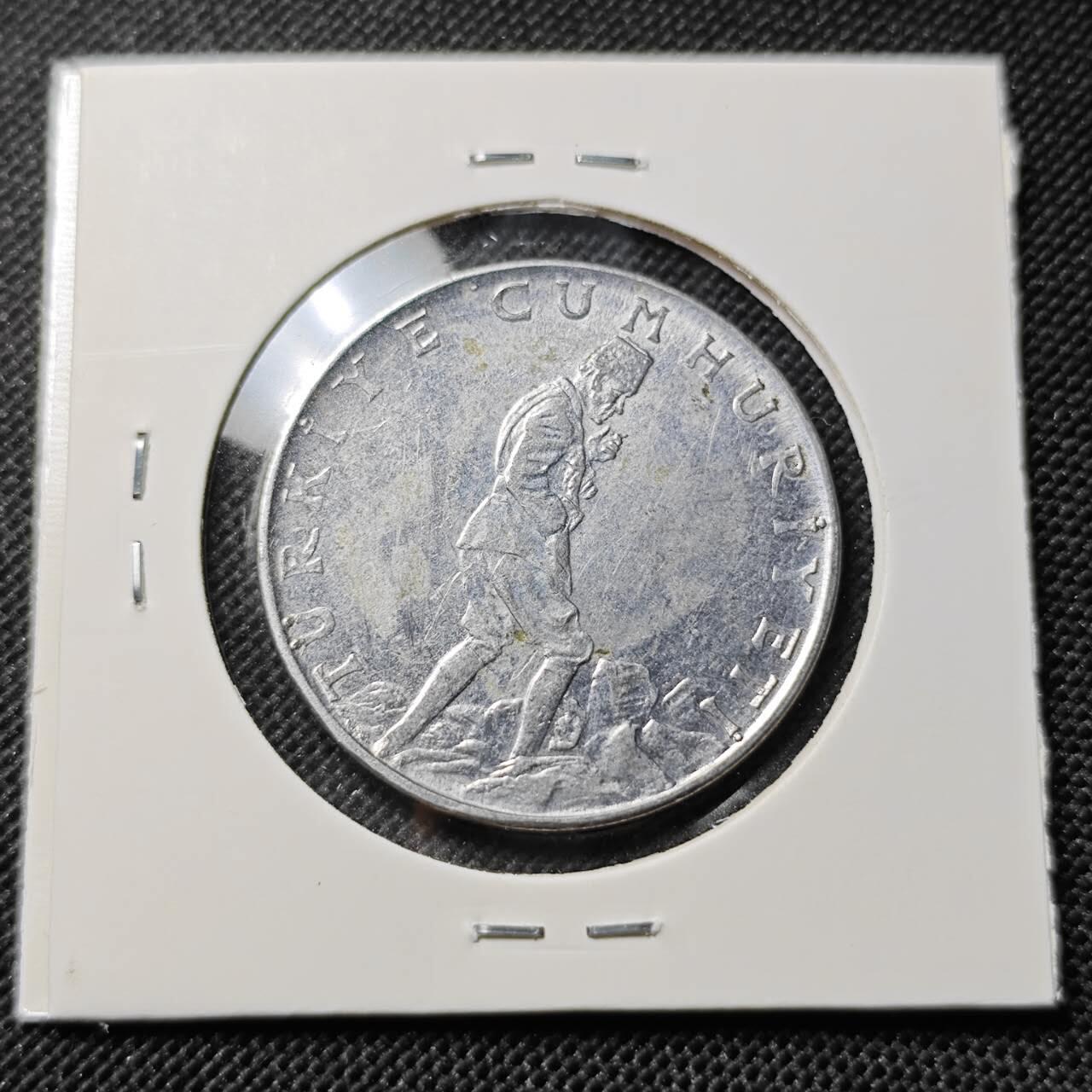 KK钱币收藏小铺  第412期 2月预留时间 周末发货 1972土耳其2.5里拉 