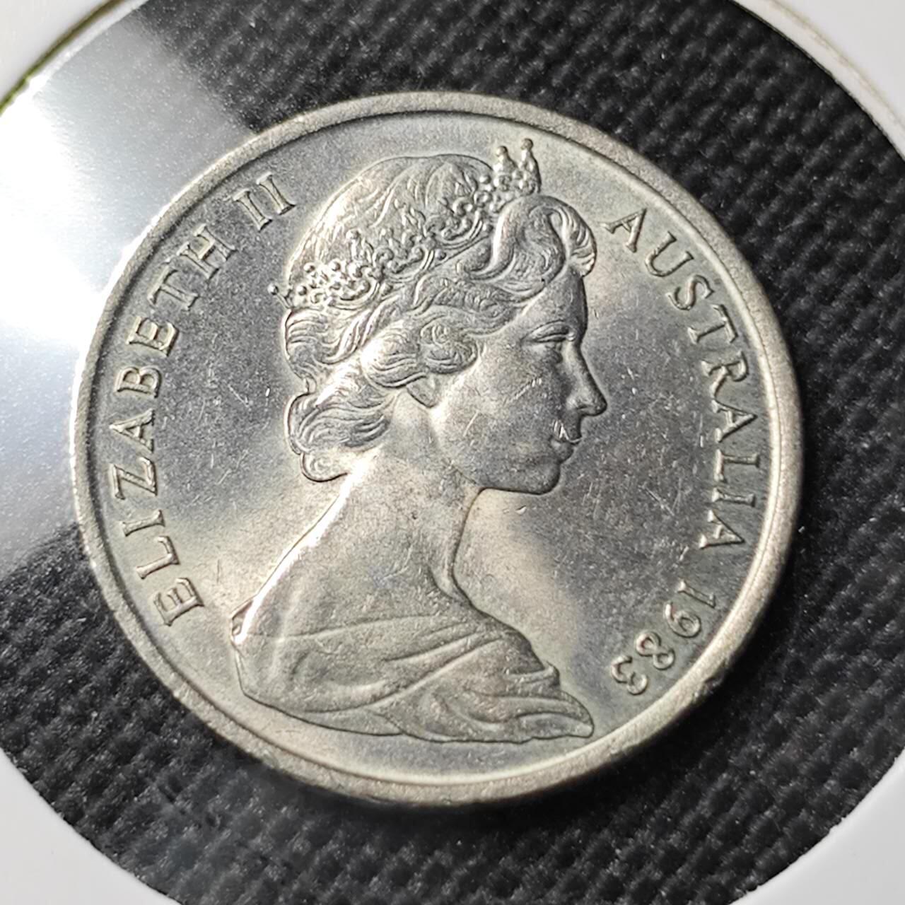 KK钱币收藏小铺  第412期 2月预留时间 周末发货 1983澳大利亚5分 好品