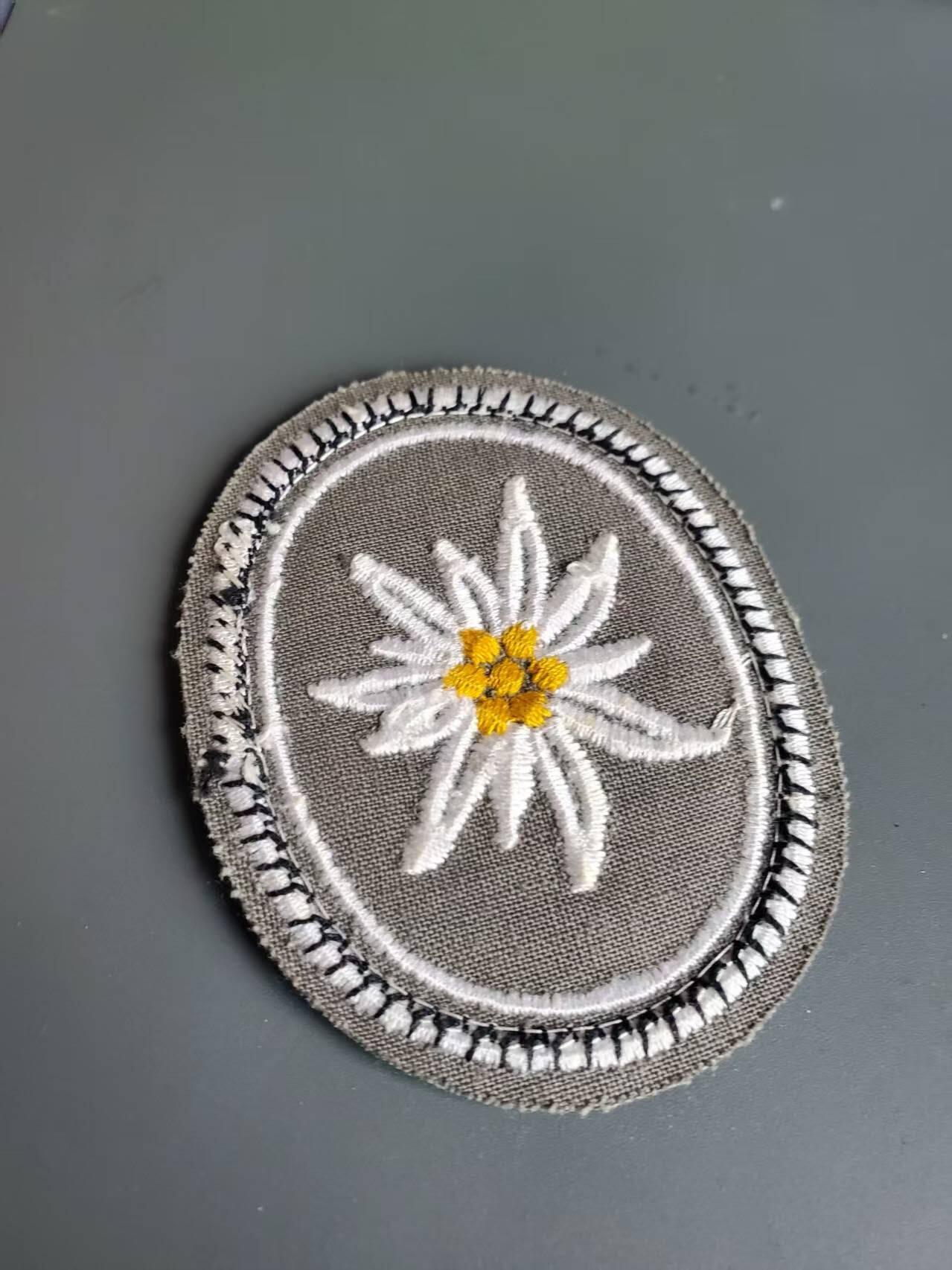 嘉宝良覃世界勋赏第25期拍卖 西德山地兵臂章