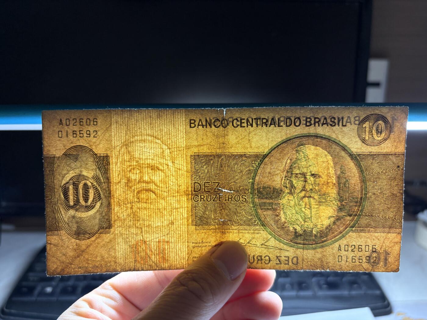 2026年集古藏今外币拍卖第三期-第10场—（总第320拍-纸币专场），本期拍完结算一次，发货时间2-3天，休息几天后继续新的一期拍卖。 巴西10克鲁塞罗