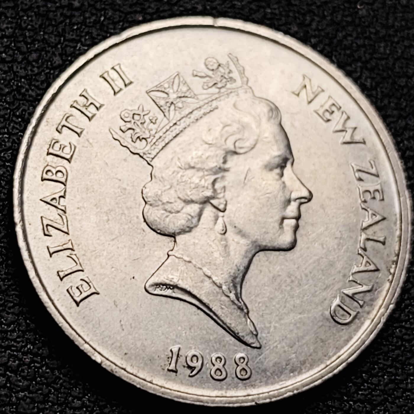 泉币菌-第218场-拍品多 请提前出价 原光美品 英属新西兰 10分硬币 毛利人面具 伊丽莎白二世 女王24mm