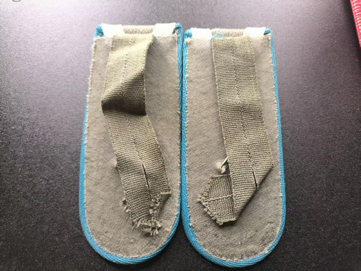 云宸嘉赏-勋臻文献佳藏优品精选场次（低佣 转发佣金红包） 民主德国人民军防空军二级学员肩章 