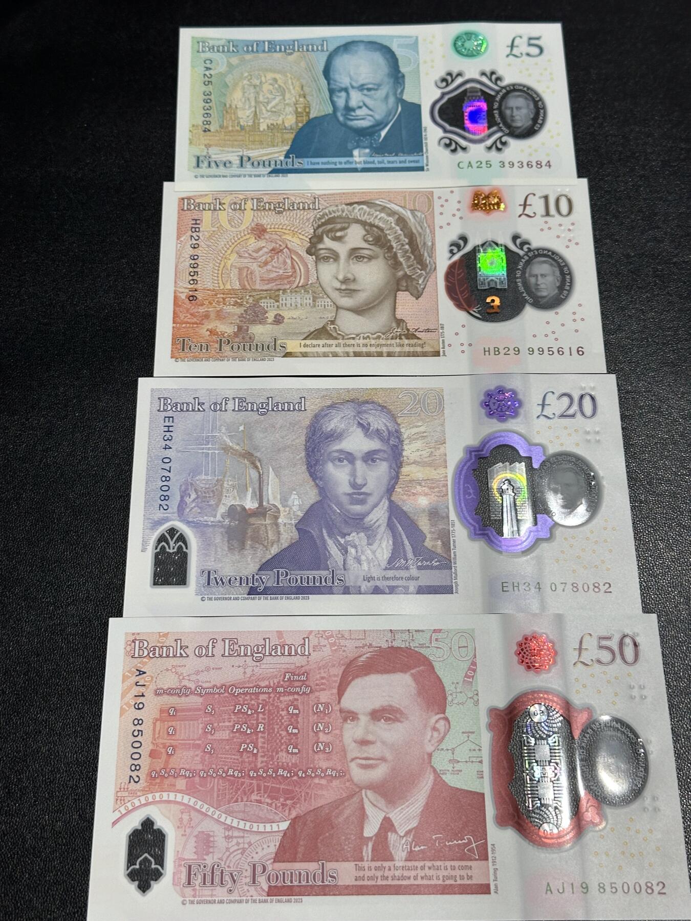 《外钞收藏家》第六百二十二期（精品场）（长期征集拍品、欢迎藏友们联系合作） 英国最新版查尔斯塑料钞5-50镑 四张一起 全新 但10镑有牙印