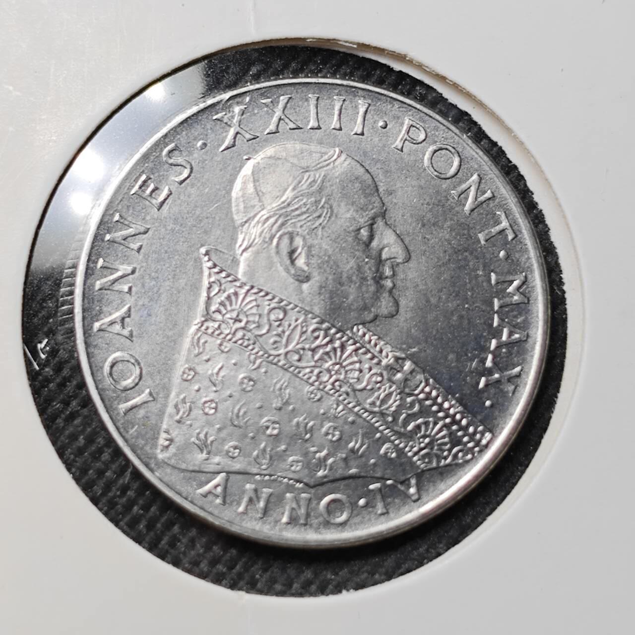 KK钱币收藏小铺  第412期 2月预留时间 周末发货 梵蒂冈50里拉 好品