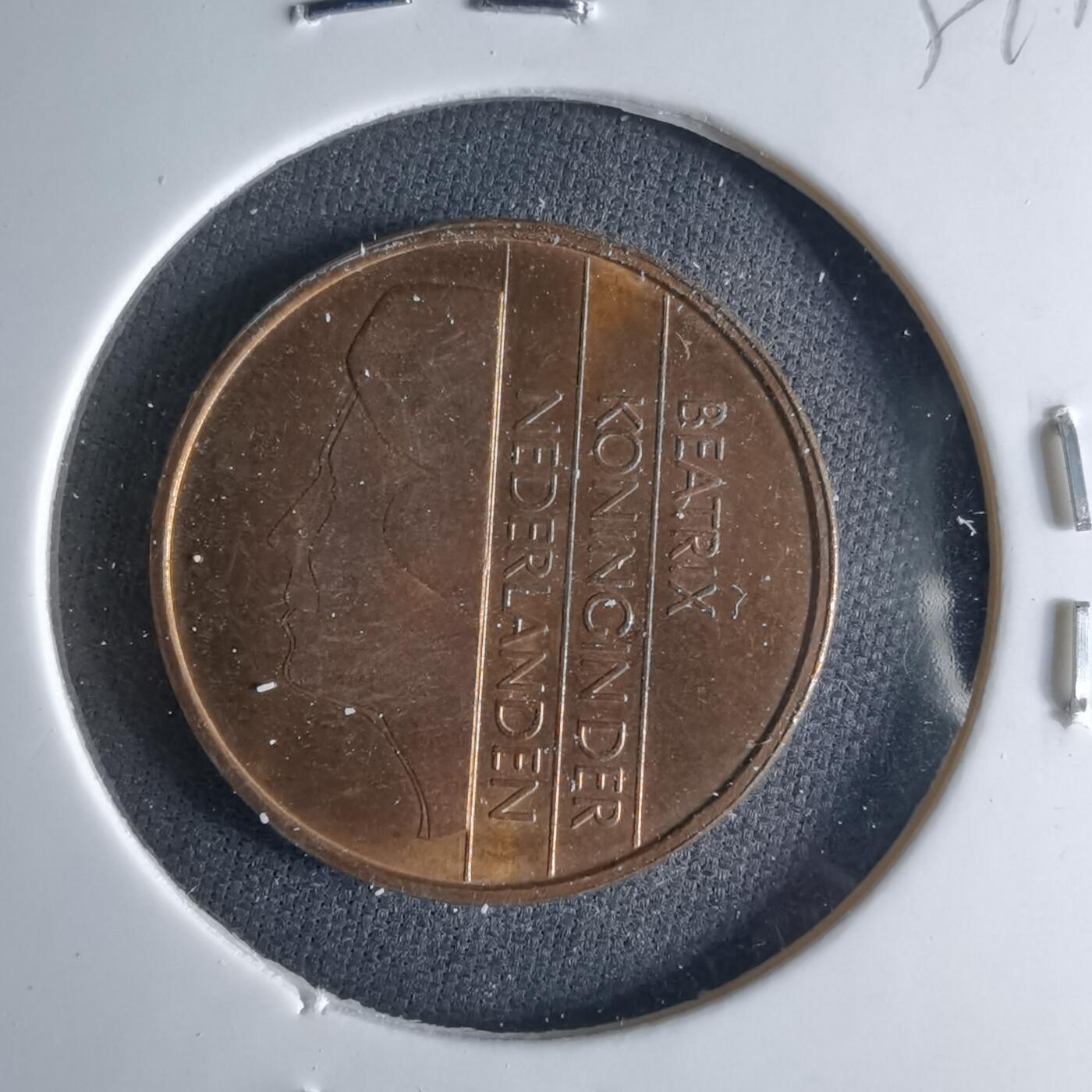 沼泽如烟--第1039场 荷兰1985年五分