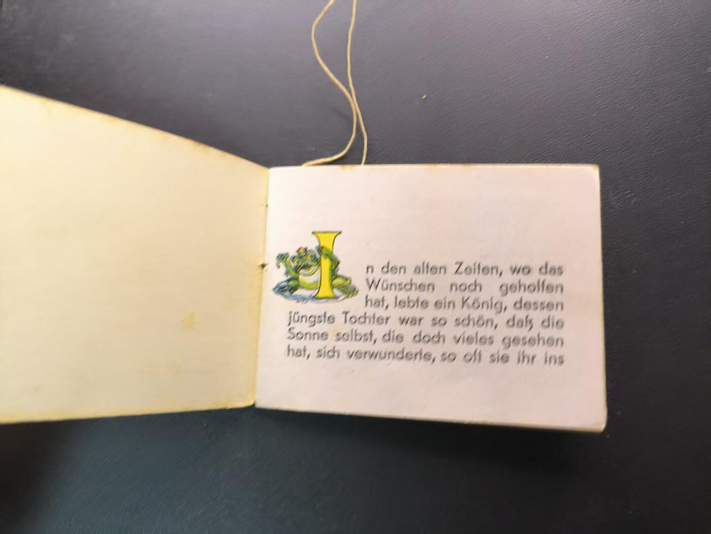 云宸嘉赏-勋臻文献佳藏优品精选场次（低佣 转发佣金红包） 德意志第三帝国袖珍版德国民间童话小书-《青蛙王子》 