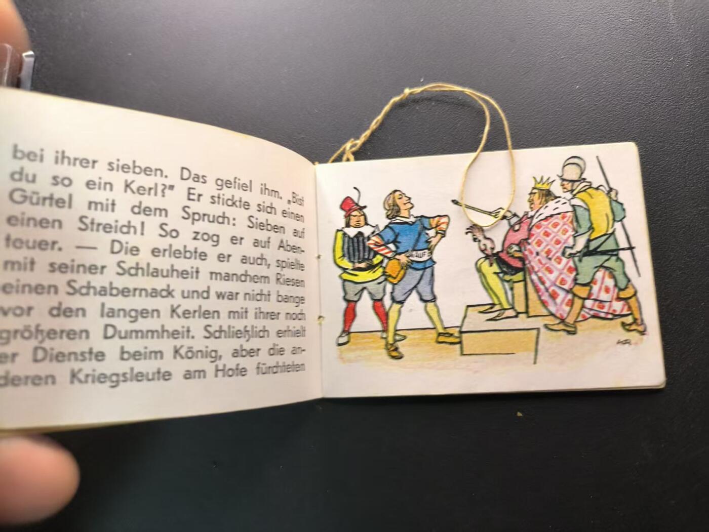 云宸嘉赏-勋臻文献佳藏优品精选场次（低佣 转发佣金红包） 德意志第三帝国袖珍版德国民间童话小书-《勇敢的小裁缝》 