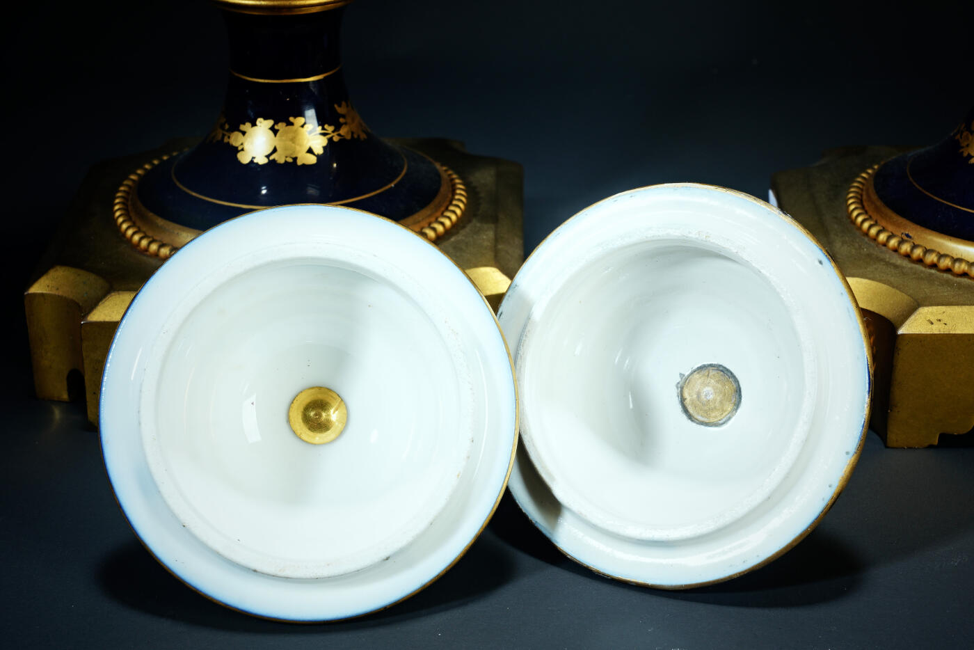 上海都达杂项专场六十七【全场包邮】 清代法国塞弗尔风格铜鎏金瓷瓶 1对