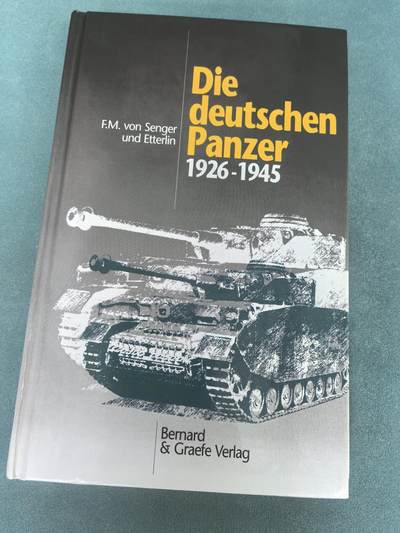 盛世勋华——号角文化勋章邮票专场拍卖第311期 - 德语版 德国坦克装甲车辆1926-1945 厚达346页
