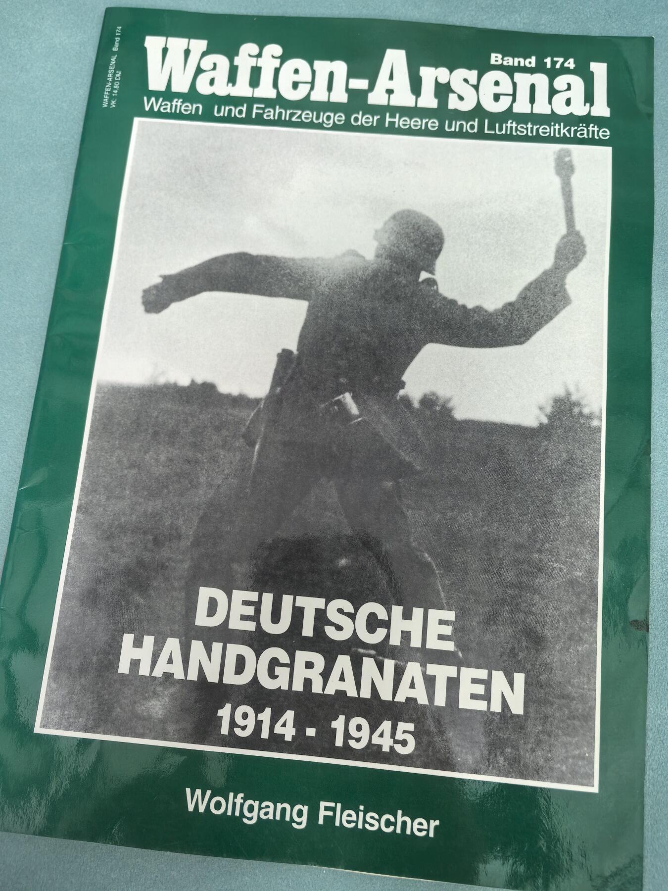 盛世勋华——号角文化勋章邮票专场拍卖第311期 德语专业文献 武器与武库系列 德国手榴弹1914-1945