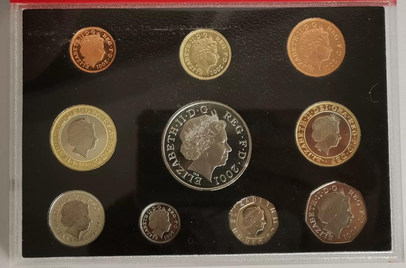 精品币专拍场 红皮册 英国2001年精制硬币10枚套币含女王登基5镑纪念币 无证书