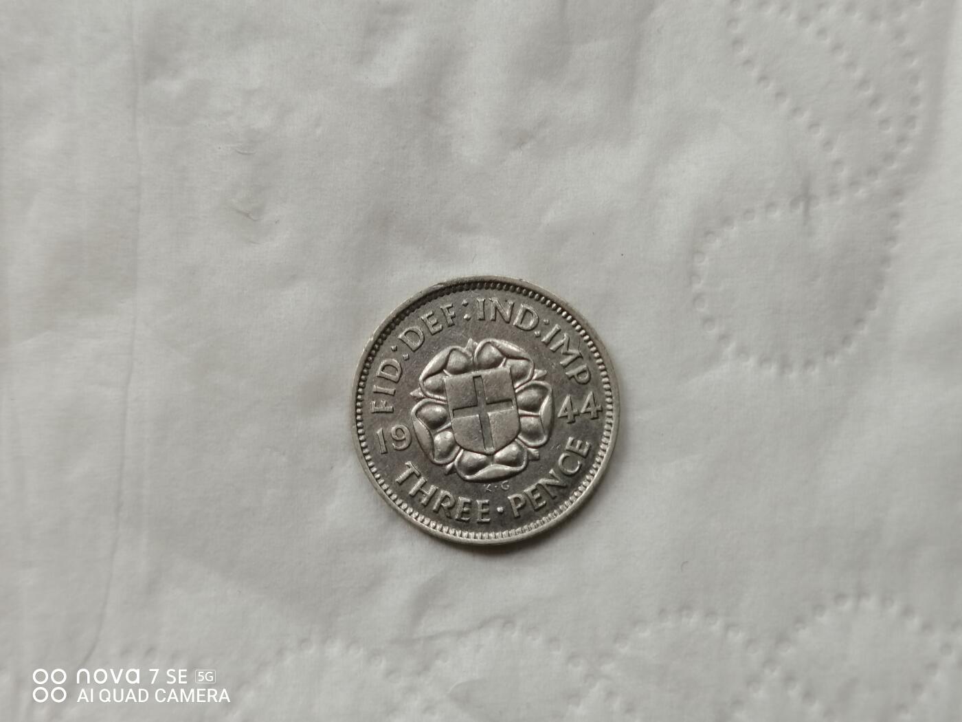 银币 1944年英国三便士小银币