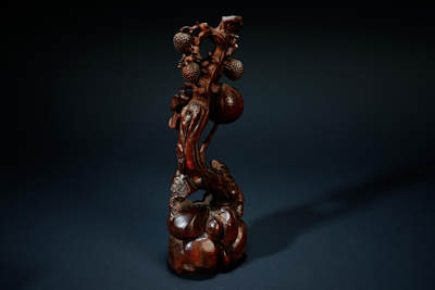 上海都达杂项专场103【全场包邮】  清代老黄杨木精雕《硕果累累》摆件95-6