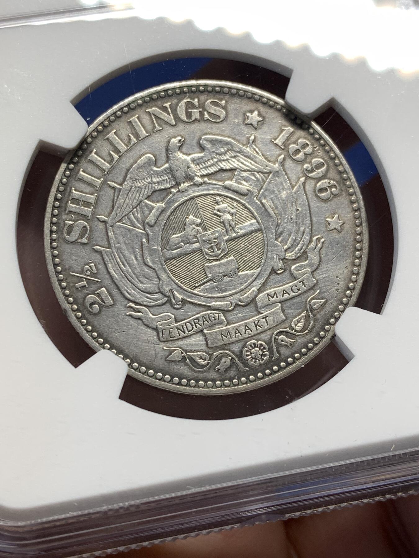 《竞宝斋》第476场 周日，周一 2场连拍 （全场包邮）欢迎送拍 NGC XFD 南非德兰士瓦1896年克鲁格总统2.5先令银币 标签年份错误