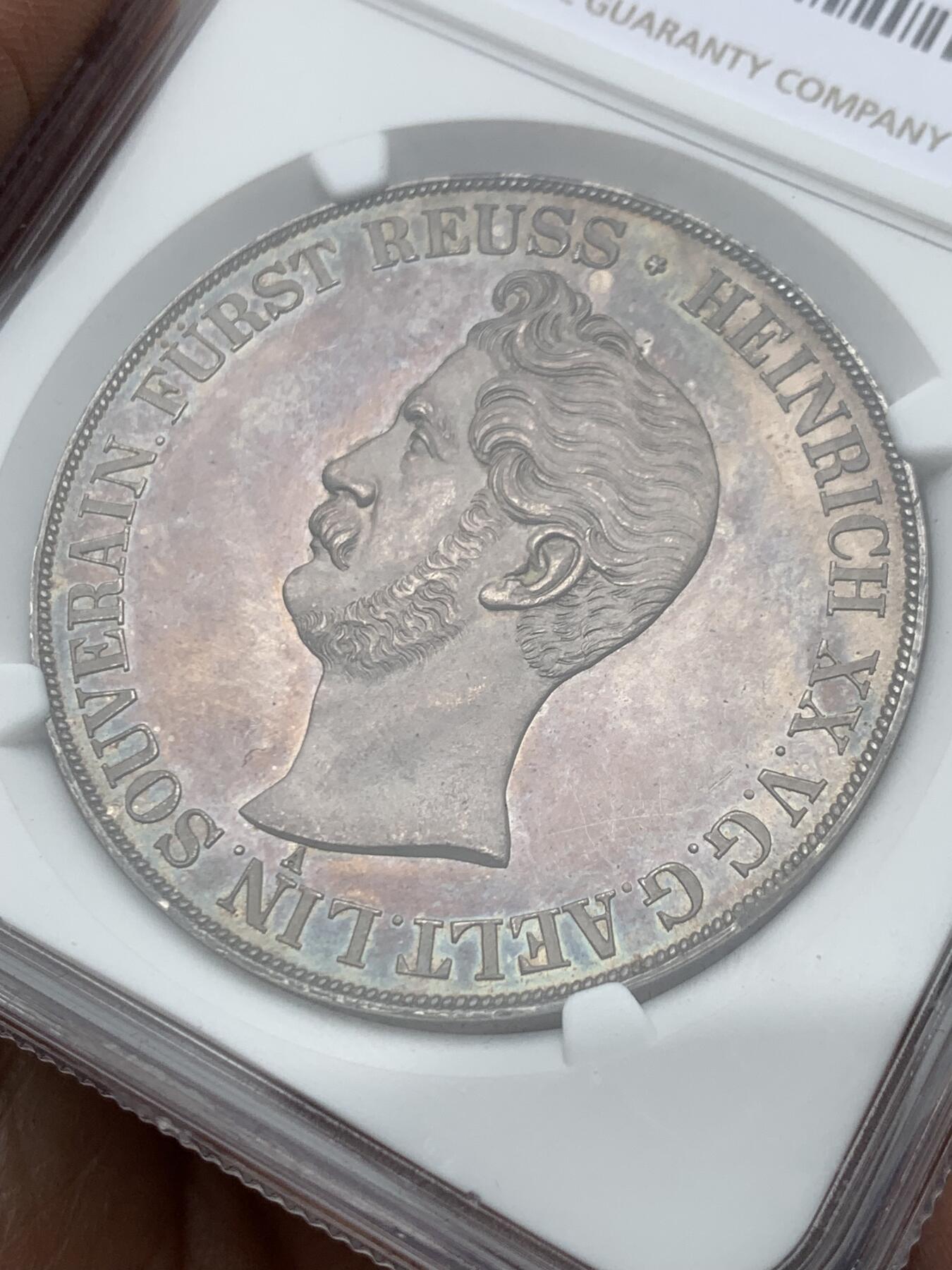 《竞宝斋》第476场 周日，周一 2场连拍 （全场包邮）欢迎送拍 冠军分 NGC MS63 德国 罗伊斯-格赖茨公国1851年亨利二十世2泰勒大银币 发行量仅2400枚的小邦品种 其领地仅316平方公里 可以说是小邦中的小邦 可与不求的藏品