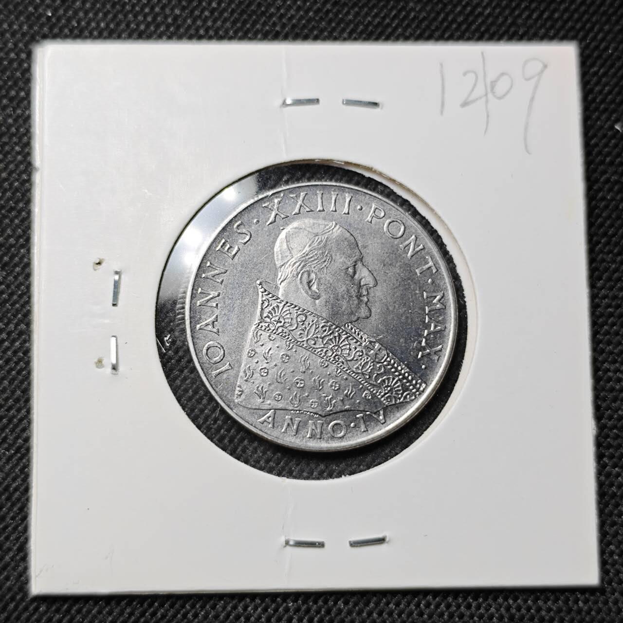 KK钱币收藏小铺  第412期 2月预留时间 周末发货 梵蒂冈50里拉 好品