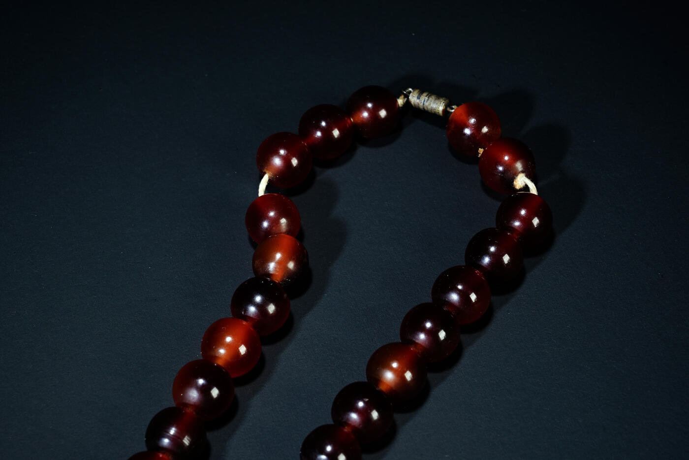 上海都达杂项专场六十七【全场包邮】 清代欧洲回流天然老琥珀圆珠项链95-10