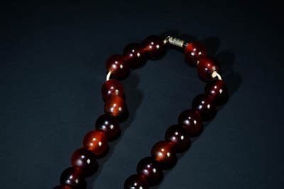 上海都达杂项专场103【全场包邮】  清代欧洲回流天然老琥珀圆珠项链95-10