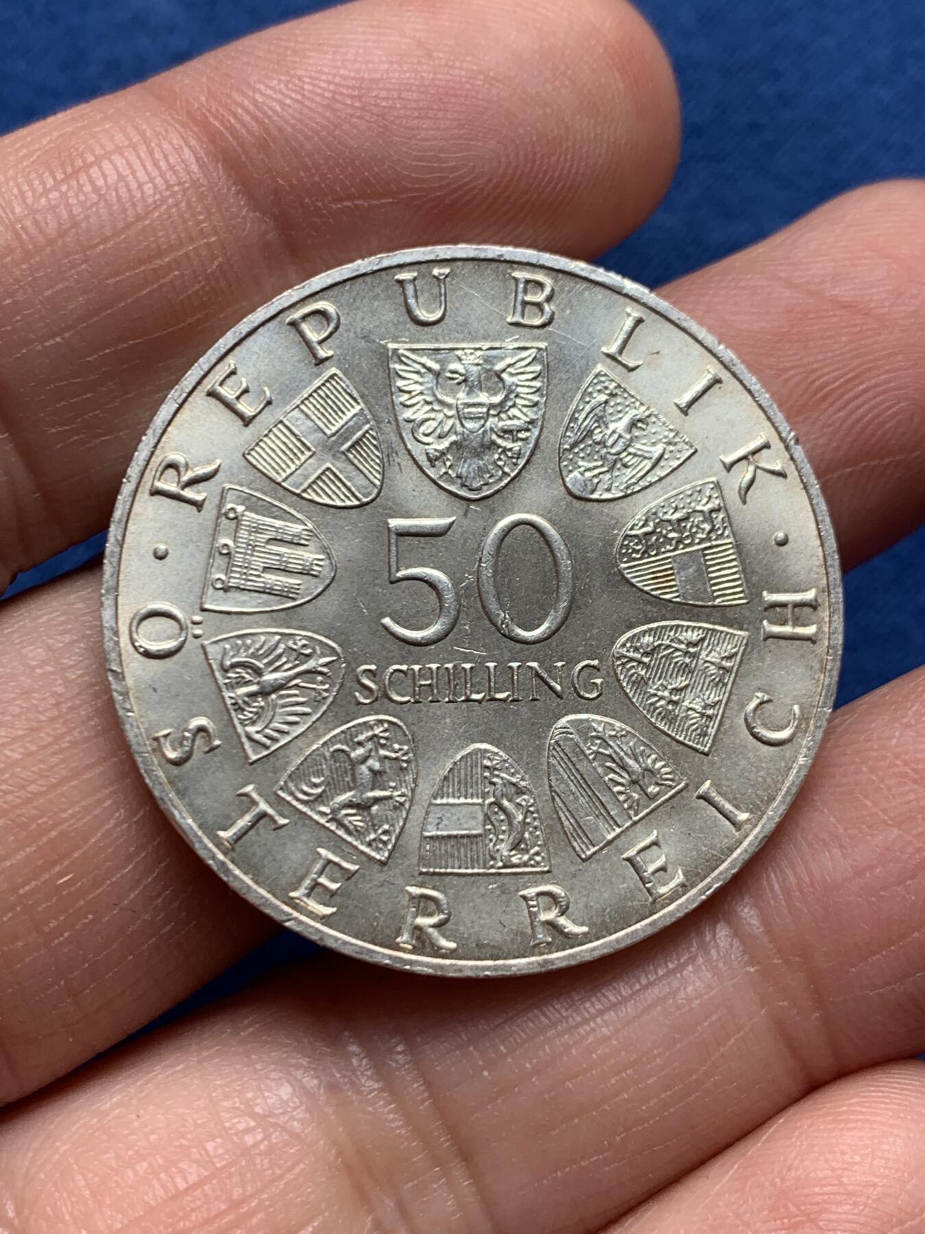 《竞宝斋》第476场 周日，周一 2场连拍 （全场包邮）欢迎送拍 奥地利1967年蓝色多瑙河圆舞曲百年纪念50先令纪念银币，光度不错，20克，900银