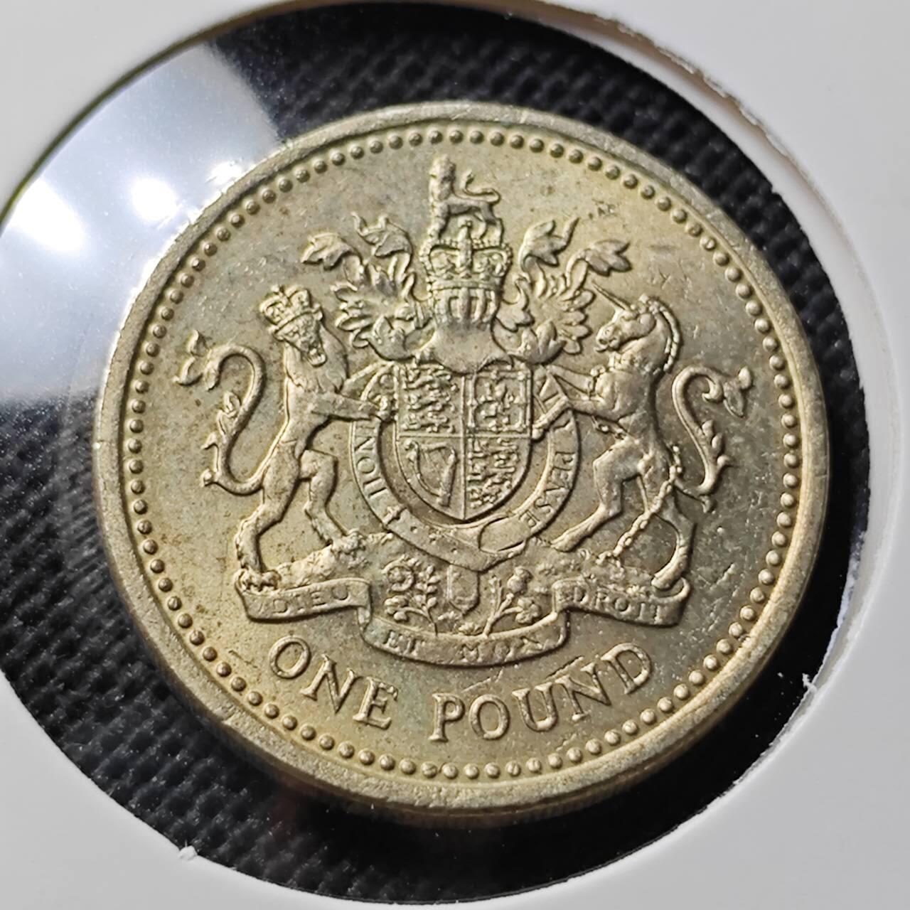 KK钱币收藏小铺  第412期 2月预留时间 周末发货 1983英国1镑 