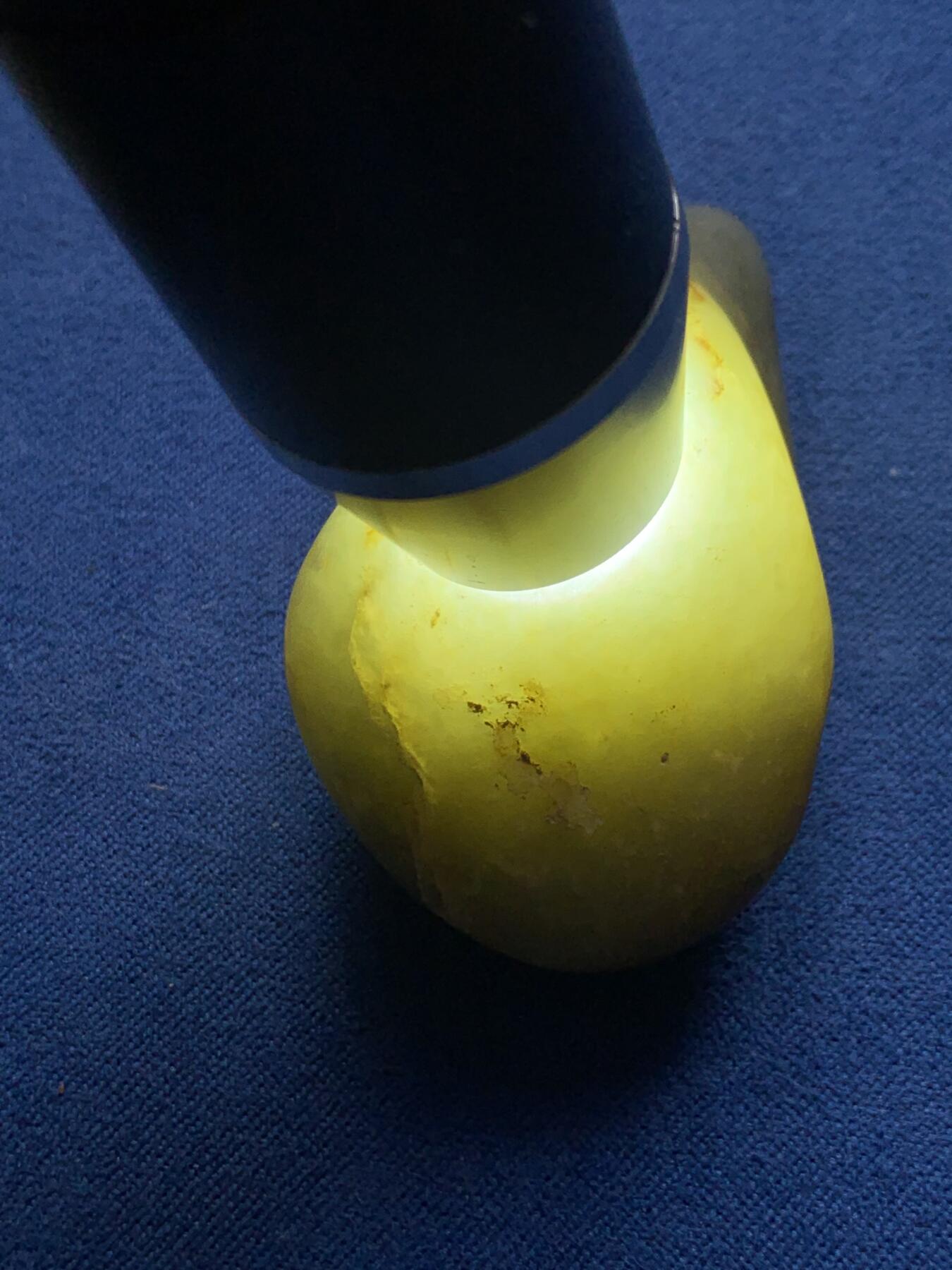 《竞宝斋》第476场 周日，周一 2场连拍 （全场包邮）欢迎送拍 三枚一组 籽料原石 总重125克