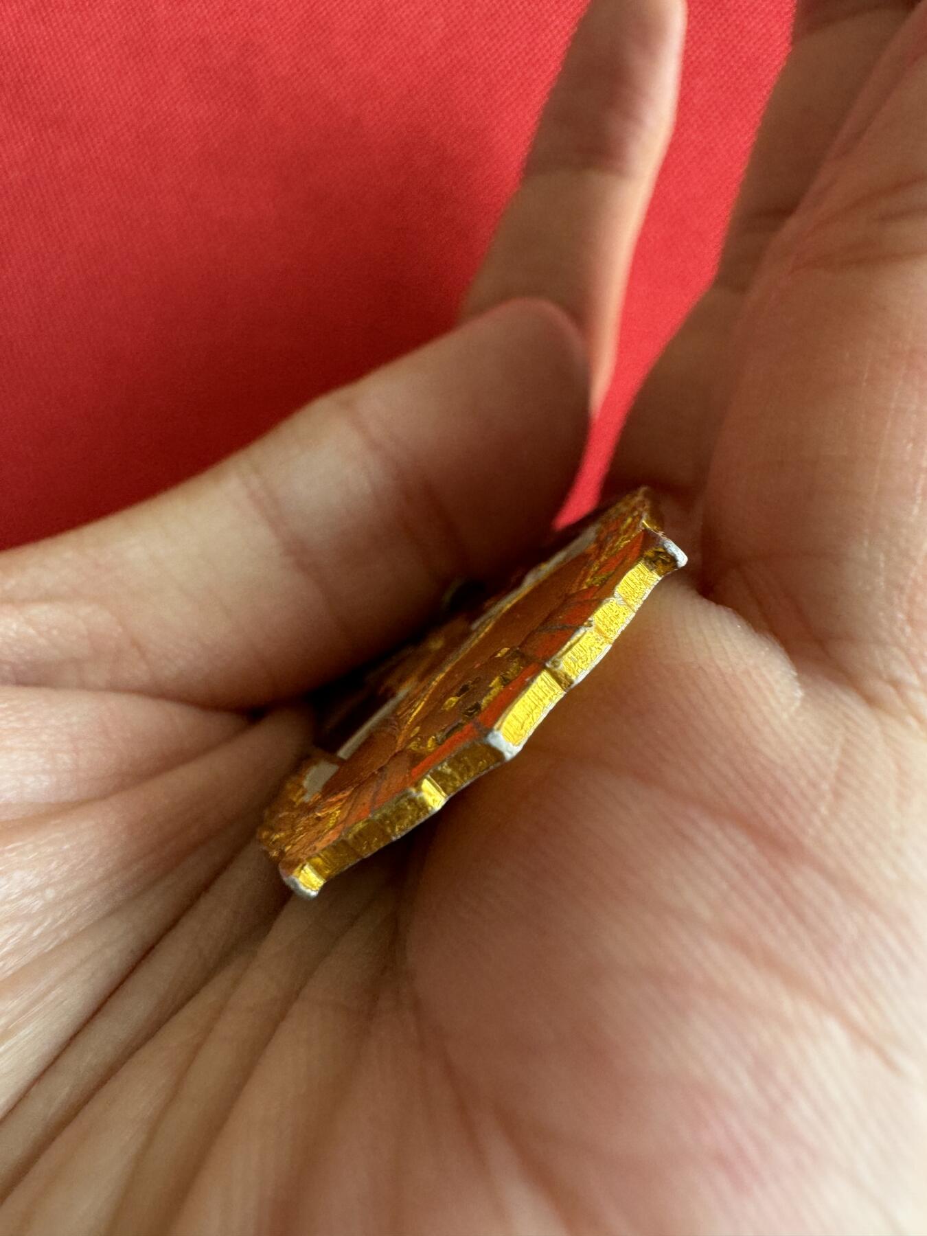 五哥徽章群   31号周二晚上八点4群联拍 铝章