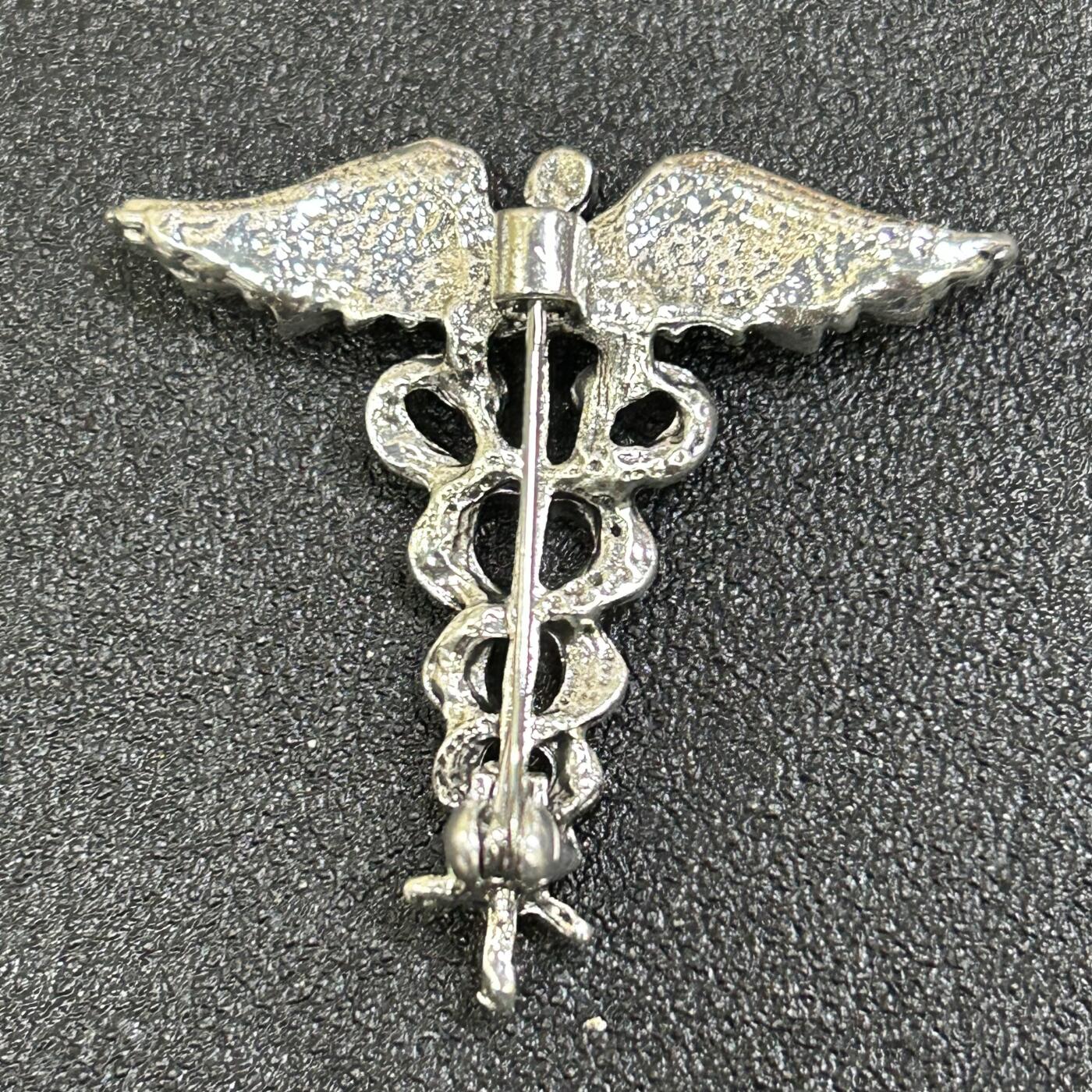 西秦中古拍卖第八十二期  欧美医疗兵徽章 银色