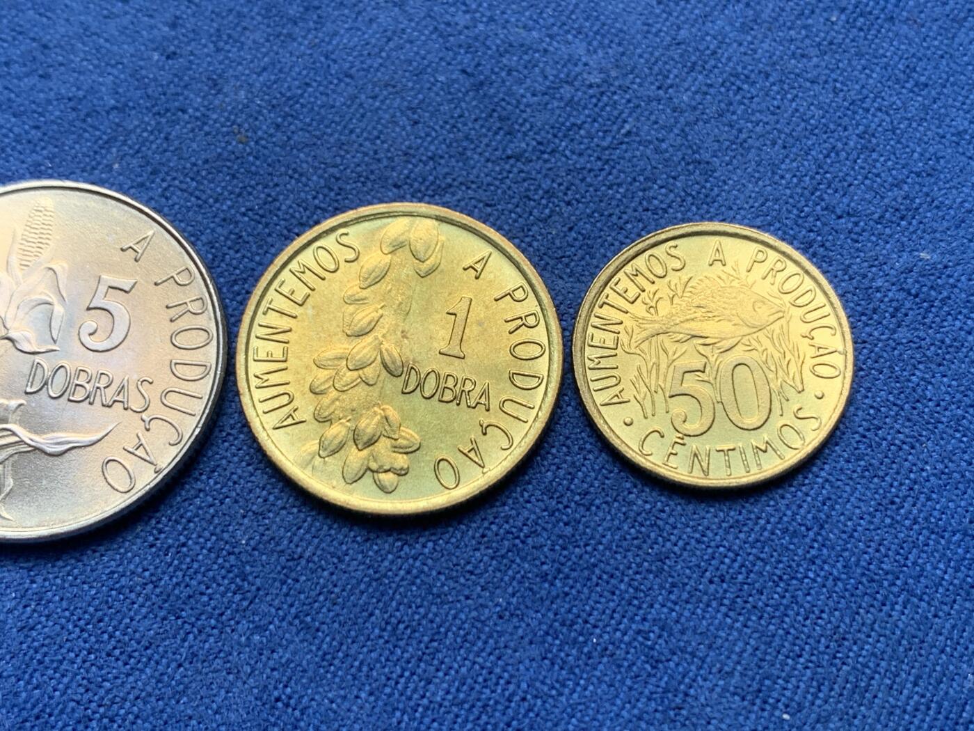 《竞宝斋》第476场 周日，周一 2场连拍 （全场包邮）欢迎送拍 三枚一组 圣多美普林而比1977年FAO纪念币 好品