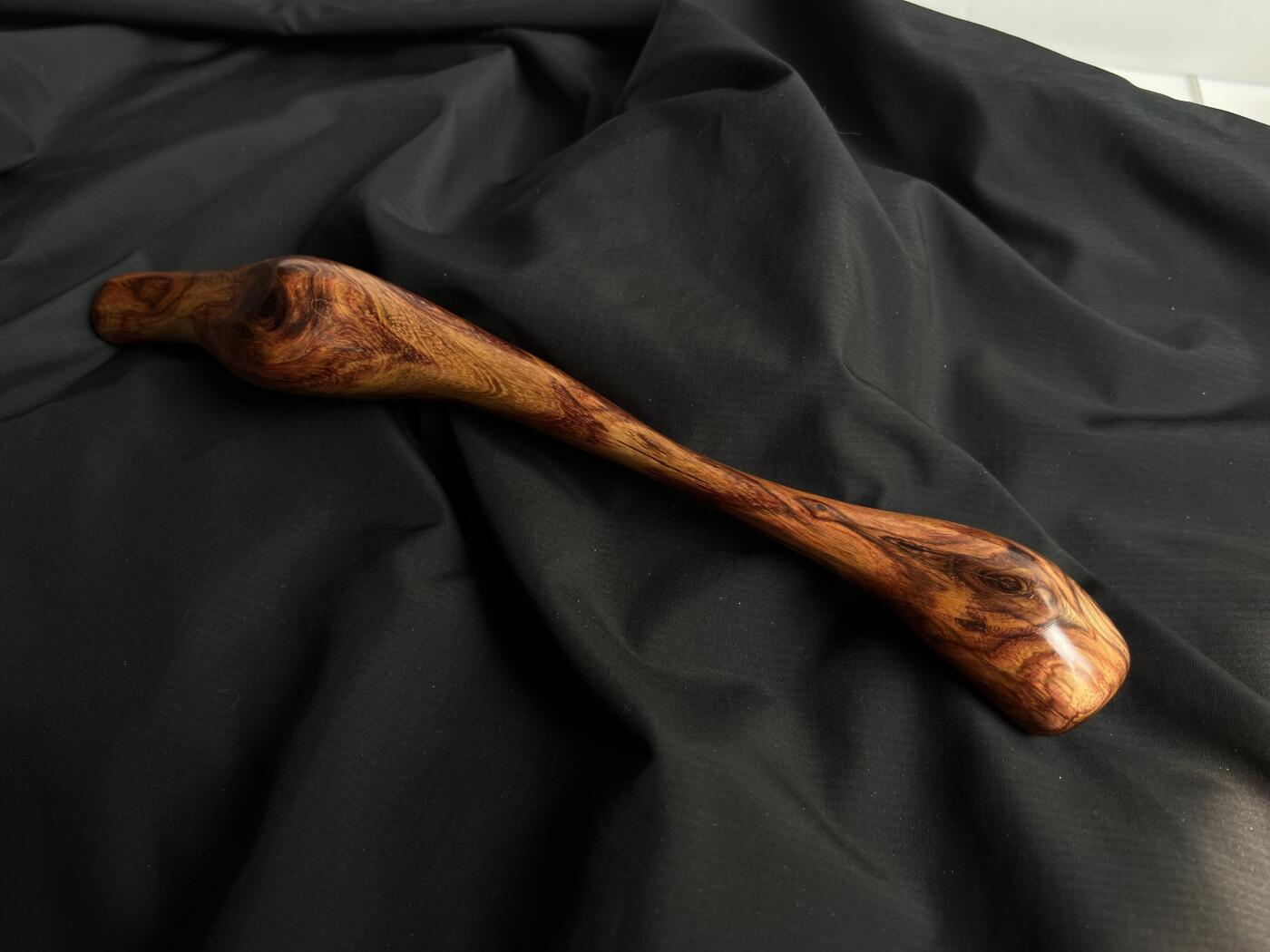 零元拍：NO.7海南黄花梨随形文玩把玩棍，尺寸约：30/3/2.5CM