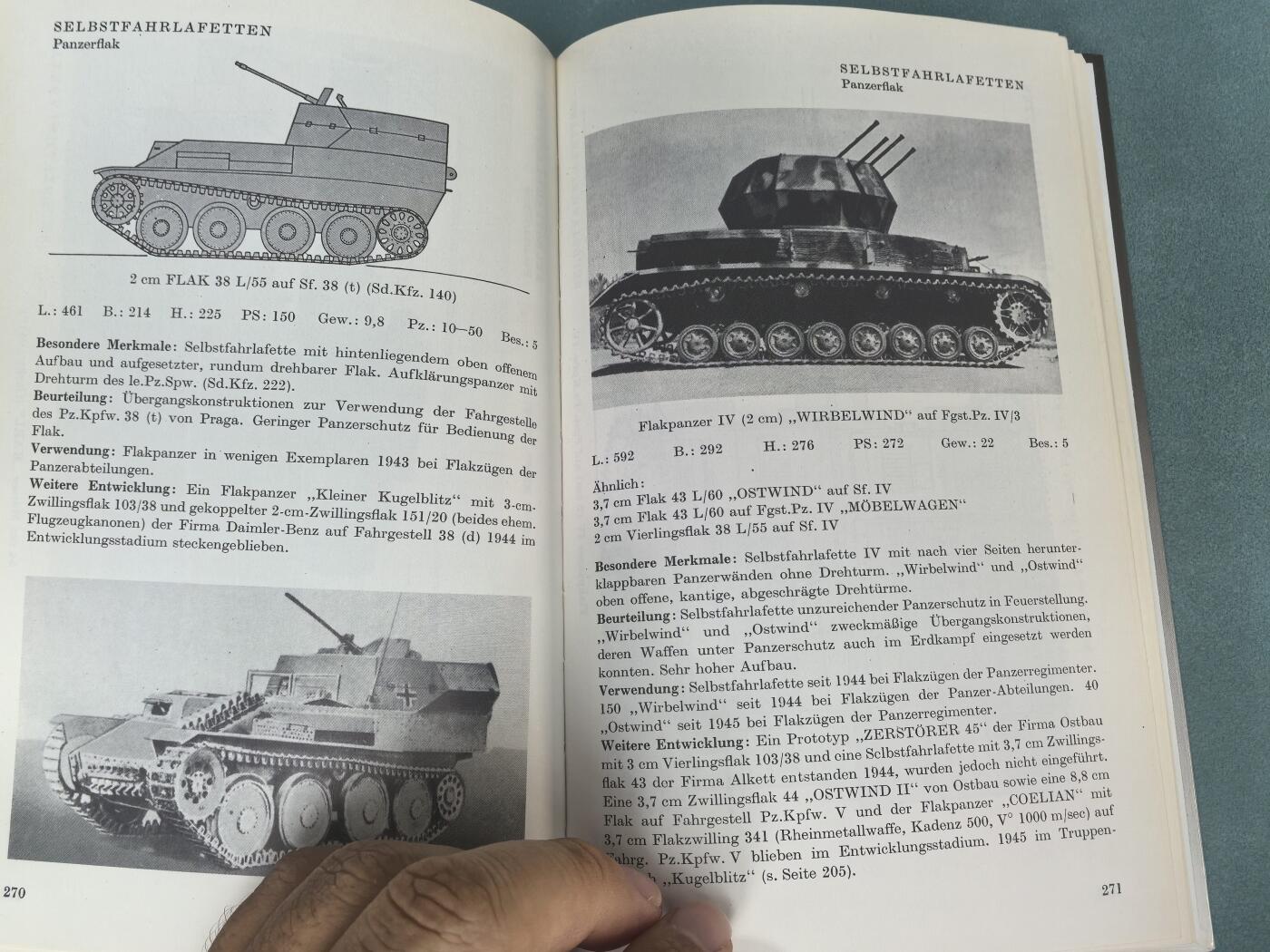 盛世勋华——号角文化勋章邮票专场拍卖第311期 德语版 德国坦克装甲车辆1926-1945 厚达346页