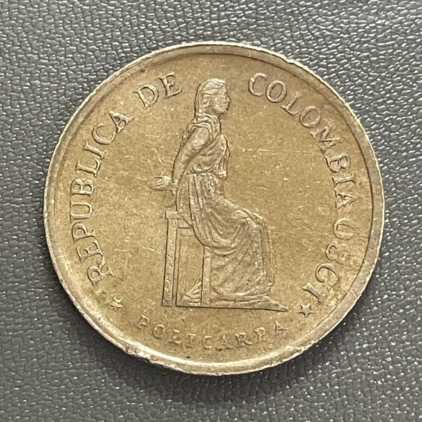 回流0406 哥伦比亚1980年5比索 哥伦比亚独立运动女英雄波利卡尔帕·萨拉萨尔/石油工业