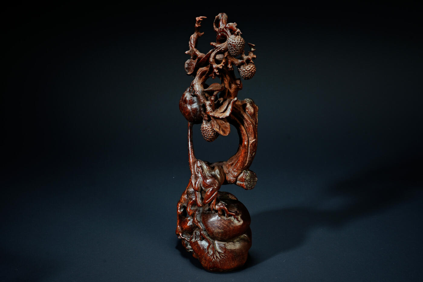 上海都达杂项专场六十七【全场包邮】 清代老黄杨木精雕《硕果累累》摆件95-6