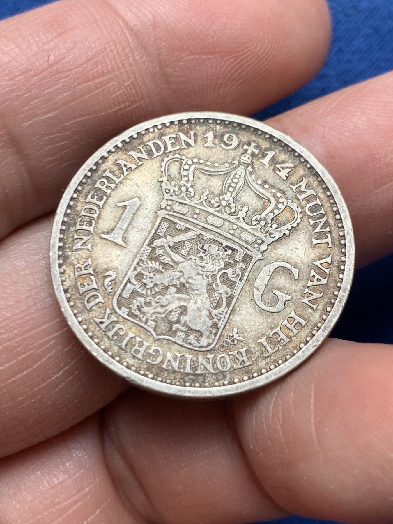 《竞宝斋》第476场 周日，周一 2场连拍 （全场包邮）欢迎送拍 荷兰1914年威廉明娜1盾银币 9.9克 945银 最后一个高银头像 人像清晰 原味包浆