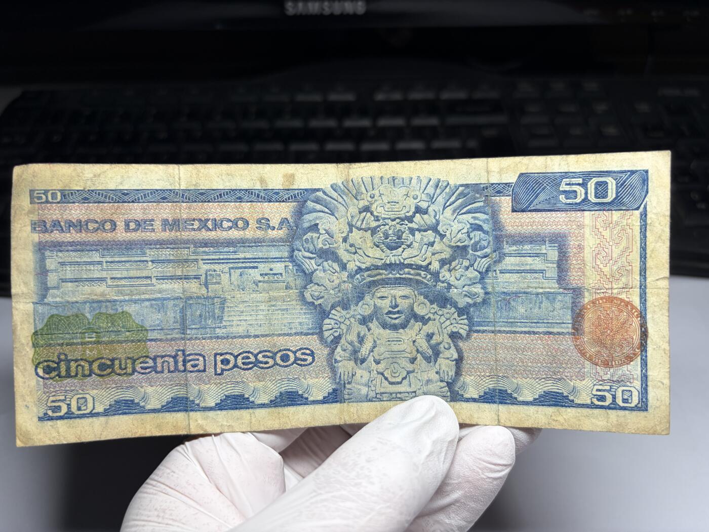 2026年集古藏今外币拍卖第三期-第10场—（总第320拍-纸币专场），本期拍完结算一次，发货时间2-3天，休息几天后继续新的一期拍卖。 1978年墨西哥50比索