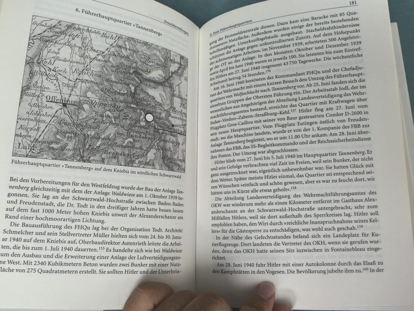 盛世勋华——号角文化勋章邮票专场拍卖第311期 德语专业文献 元首大本营：第二次世界大战中的设施与规划 厚达382页