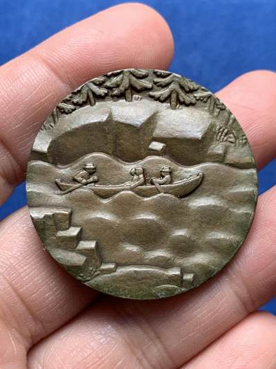 《竞宝斋》第476场 周日，周一 2场连拍 （全场包邮）欢迎送拍 - 芬兰铜章 1986年 乌尓霍·凯科宁1900-1986 芬兰第八任总统 超高浮雕 非常压手 直径39.7mm 重量48.7g