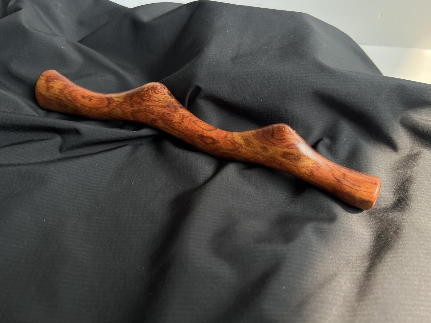 零元拍：NO.6海南黄花梨随形文玩把玩棍，尺寸约：25.5/2.3/3CM