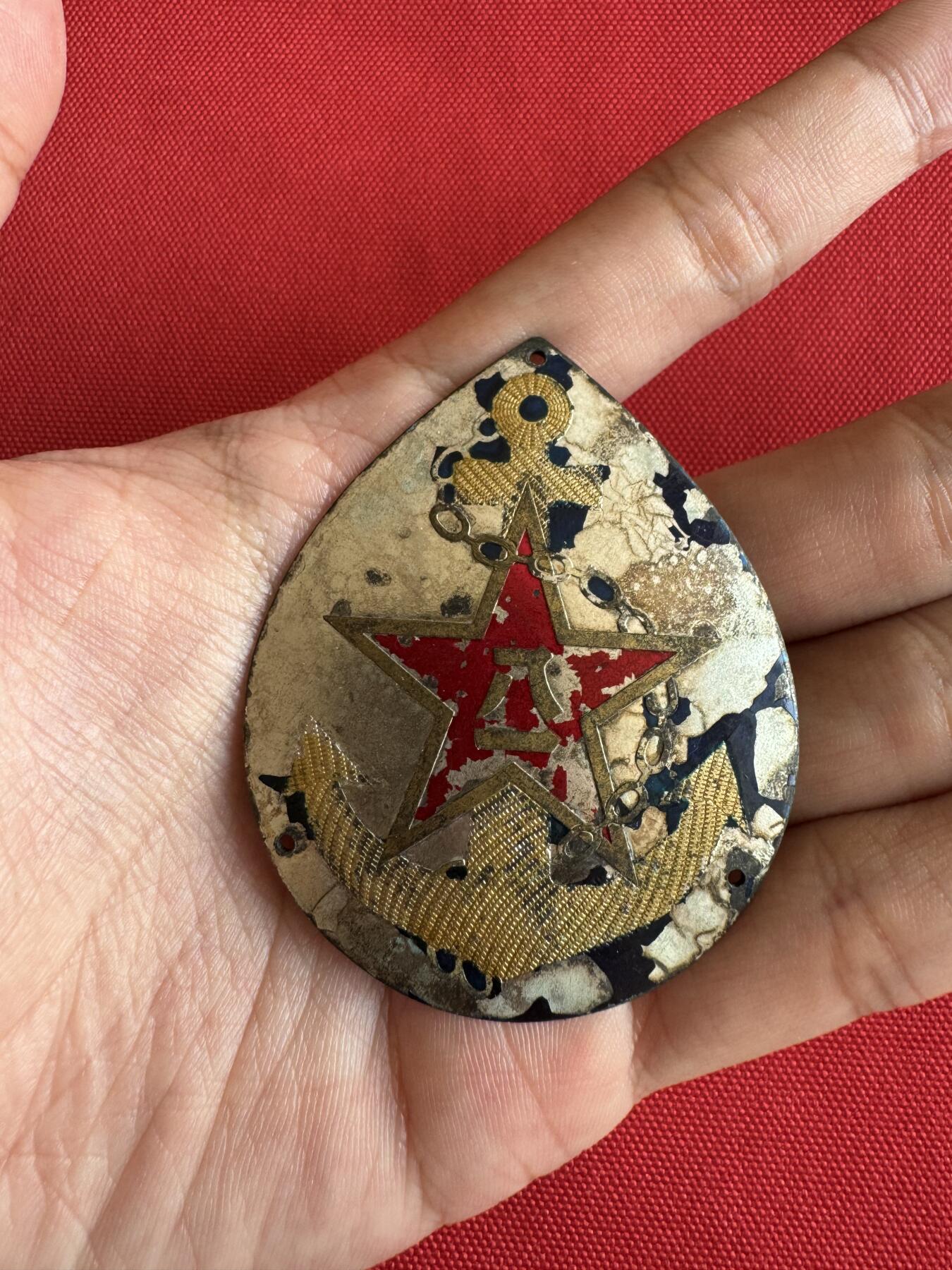 五哥徽章群   31号周二晚上八点4群联拍