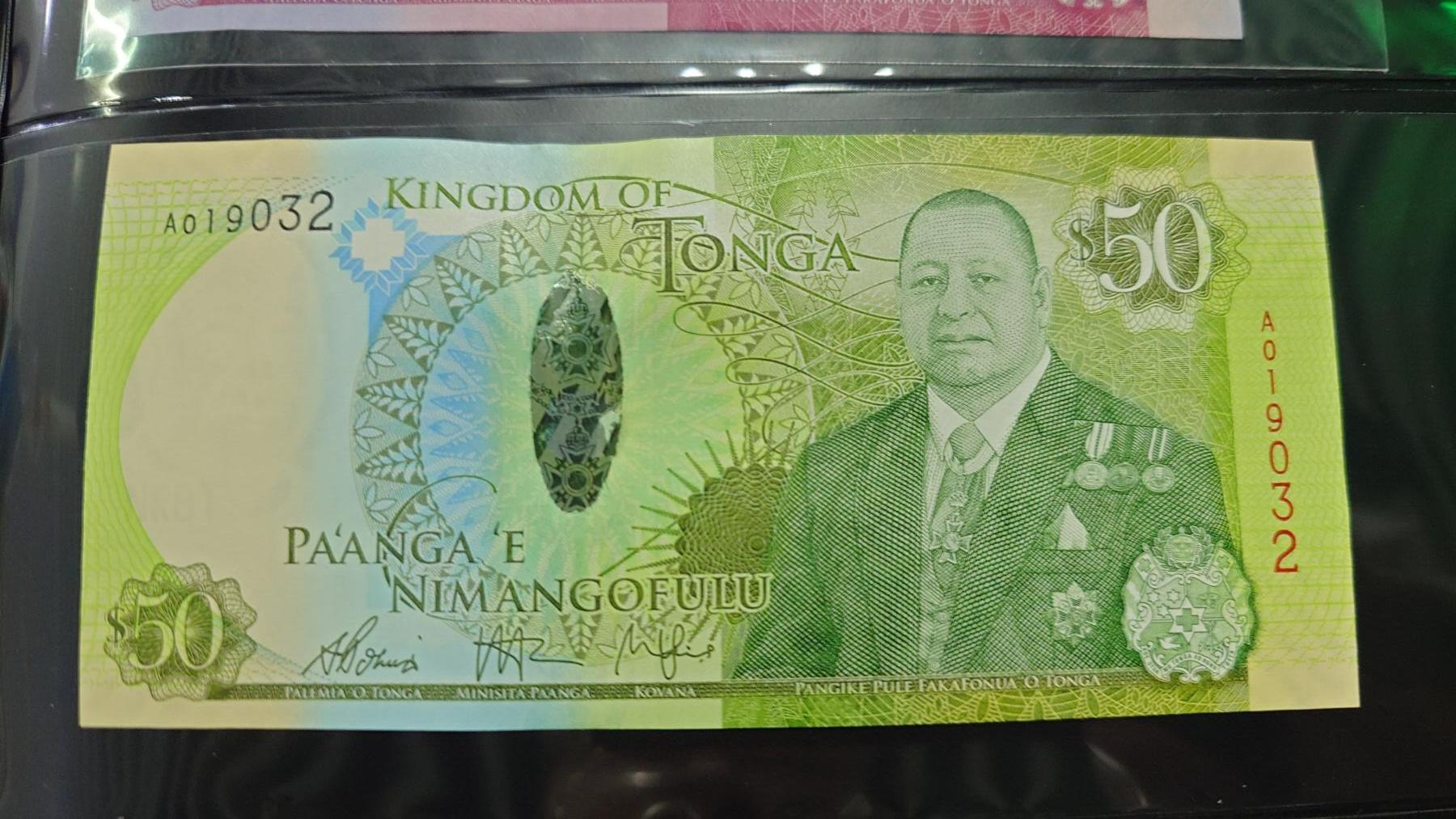 世界钱币～微拍第242期暨2026年第23期  老库存每款各1-2张清仓低价起拍