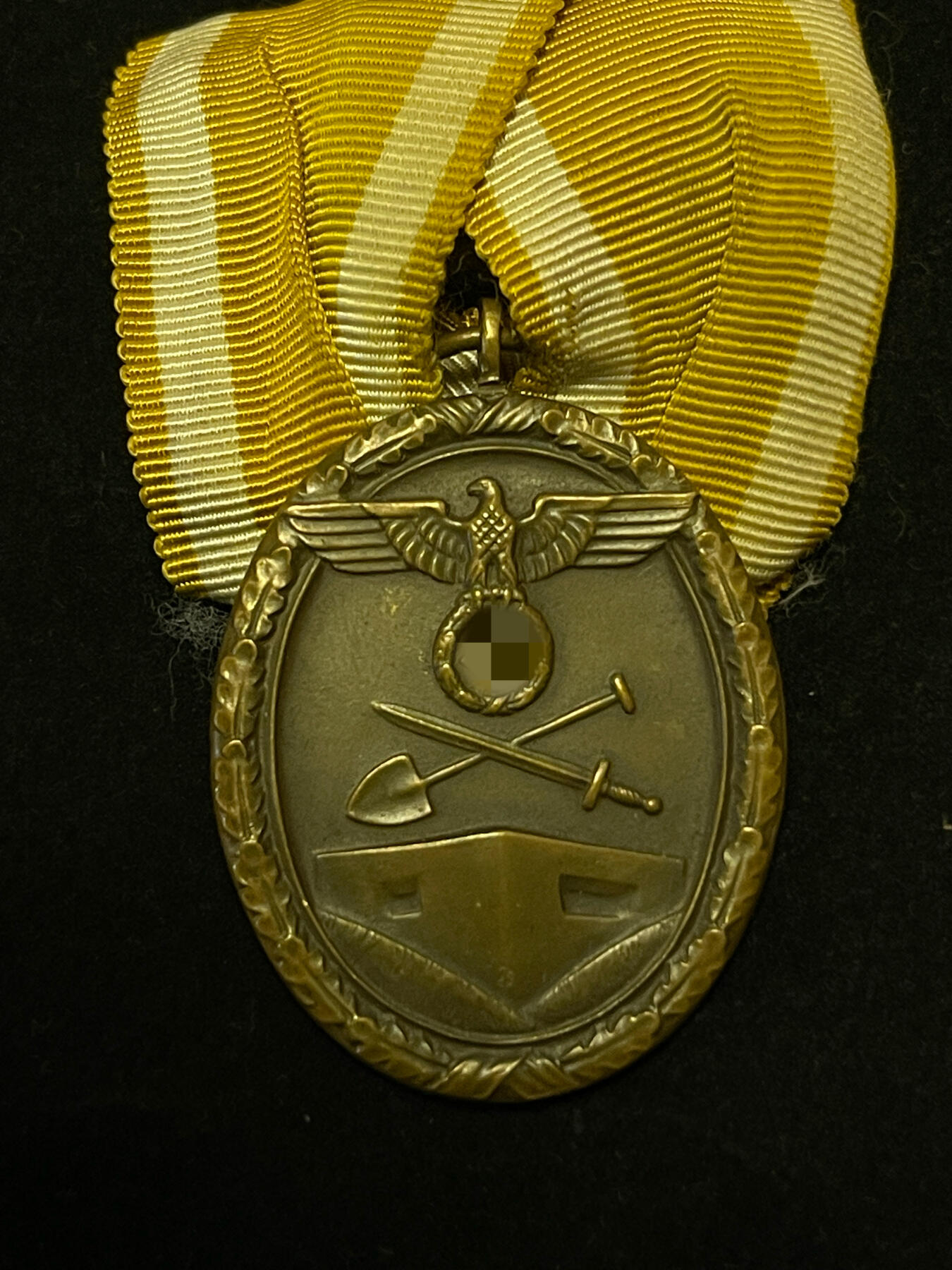 专场 徳三西墙礼服挂