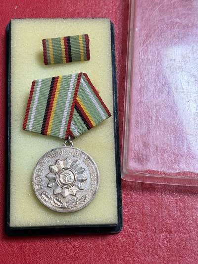 韵星假日军品类拍卖第50期 - 民主德国银级内务部功绩奖章带原盒略