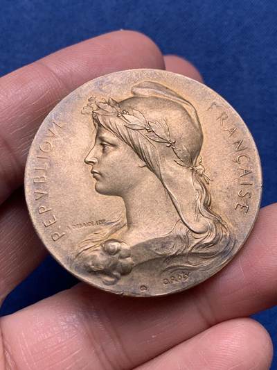 《竞宝斋》第476场 周日，周一 2场连拍 （全场包邮）欢迎送拍 - 名家罗蒂作 玛丽安娜女神镀金银章 31.2克 41.4mm 菱形银标