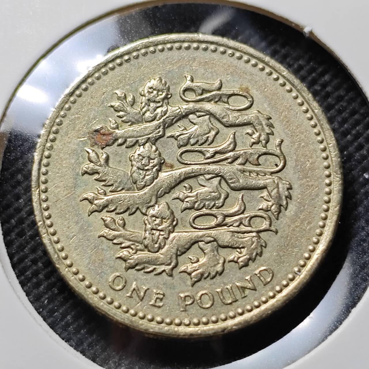 KK钱币收藏小铺  第412期 2月预留时间 周末发货 2002英国1镑 