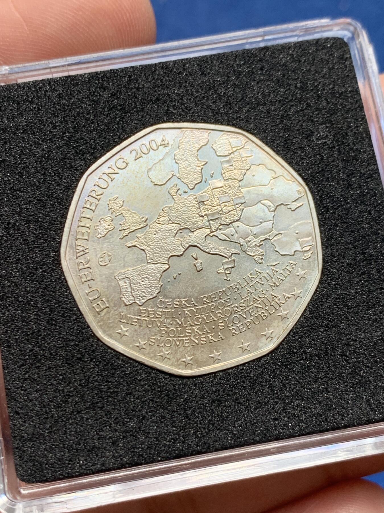 《竞宝斋》第476场 周日，周一 2场连拍 （全场包邮）欢迎送拍 奥地利2004年欧盟东扩5欧元银币 10克 800银